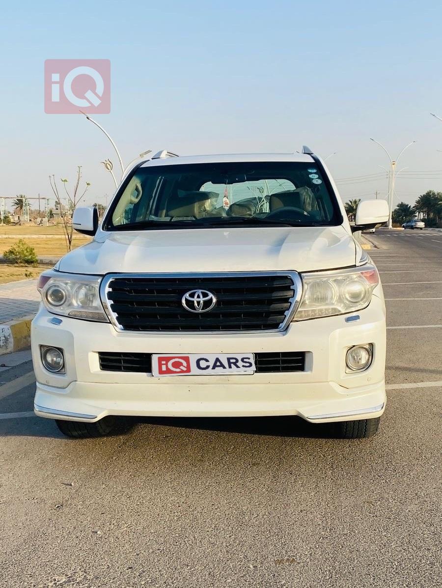 تويوتا لاندكروزر